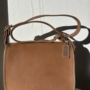 Vintage Coach Classic Shoulder Bag in Putty (9170)